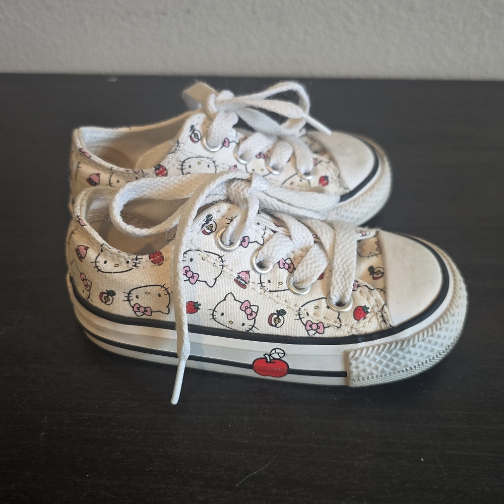 Hello Kitty, Kid's Converse